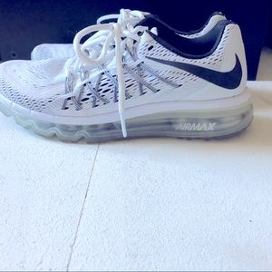 Women’s Nike Air Max 2015